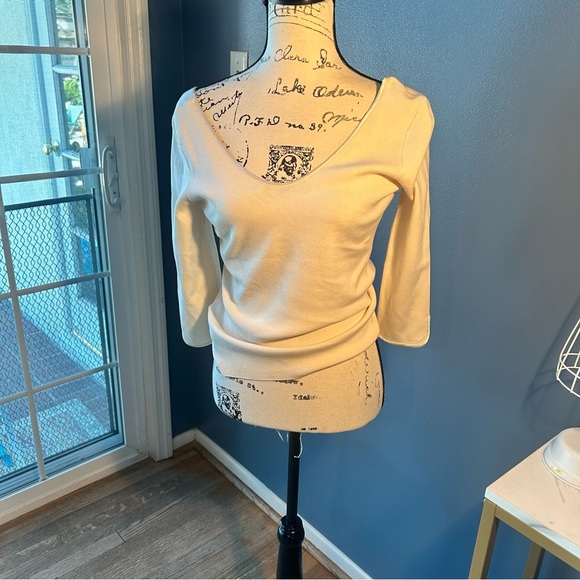 🏖️ 3/$20 Ann Taylor bow on back Sweater - Picture 1 of 9